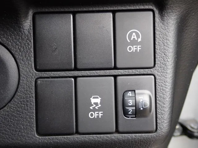 スズキ　アルト　４ＷＤ