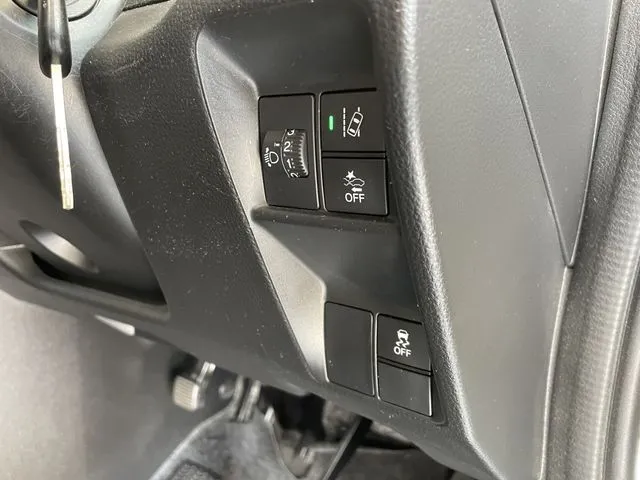 N-VAN(ホンダ)の車両写真