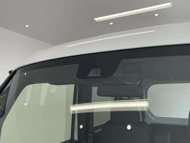 N-VAN(ホンダ)の車両写真