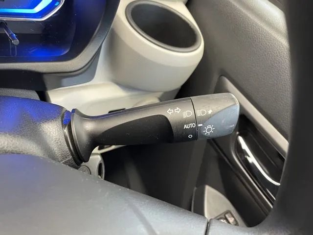 ダイハツ　ミラ　イース