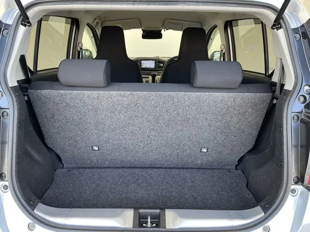 ダイハツ　ミラ　イース