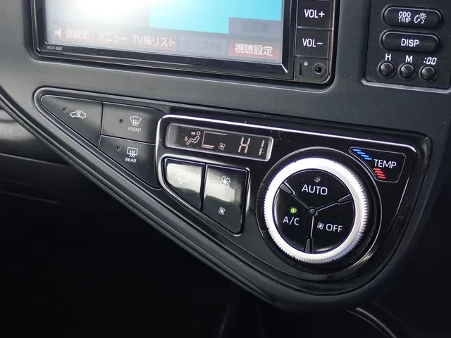 トヨタ　アクア