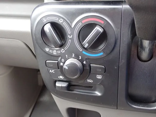 ニッサン　ＮＶ１００クリッパー