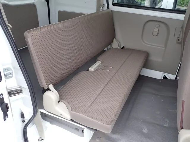 ニッサン　ＮＶ１００クリッパー