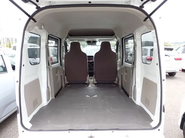 ニッサン　ＮＶ１００クリッパー