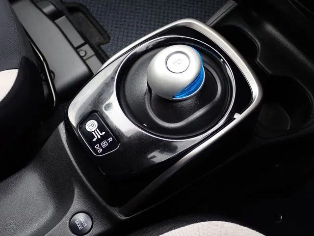 ノート（ニッサン）の車両写真