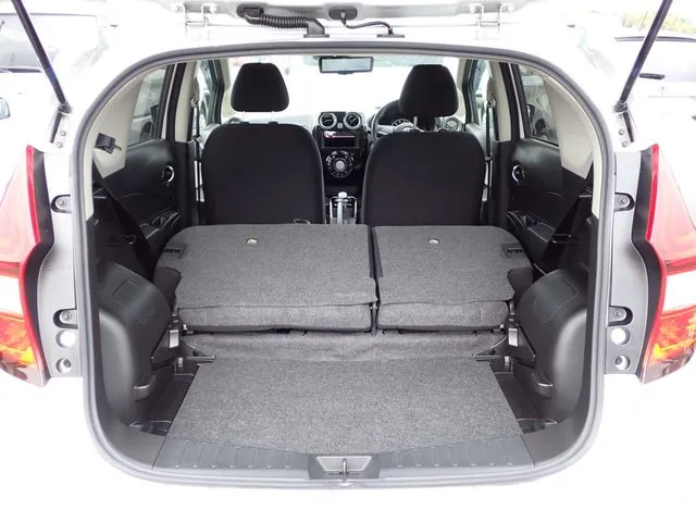 ノート（ニッサン）の車両写真