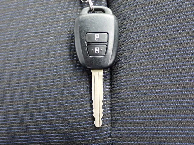 トヨタ プロボックスバン 2WD