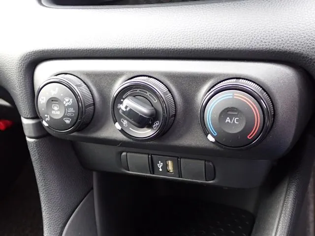 トヨタ　ヤリス