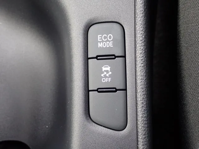 トヨタ　ヤリス