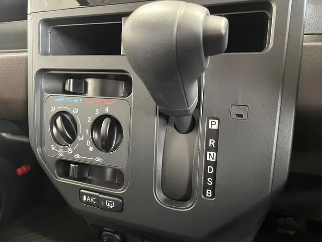 ダイハツ　トール