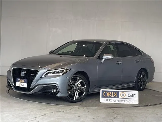 トヨタ　クラウン　セダン　ハイブリッド