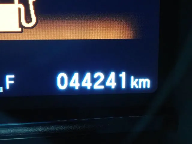 シャトル　ハイブリッド（ホンダ）の車両写真