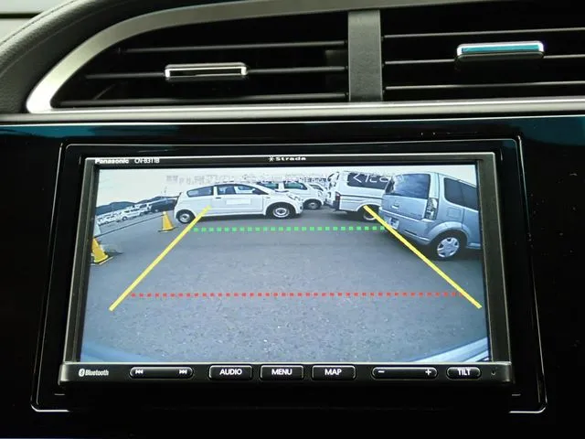 シャトル　ハイブリッド（ホンダ）の車両写真