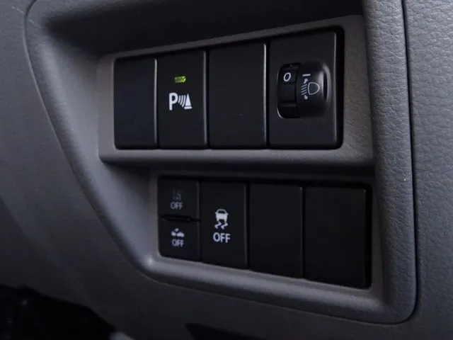 エブリイバン（スズキ）の車両写真