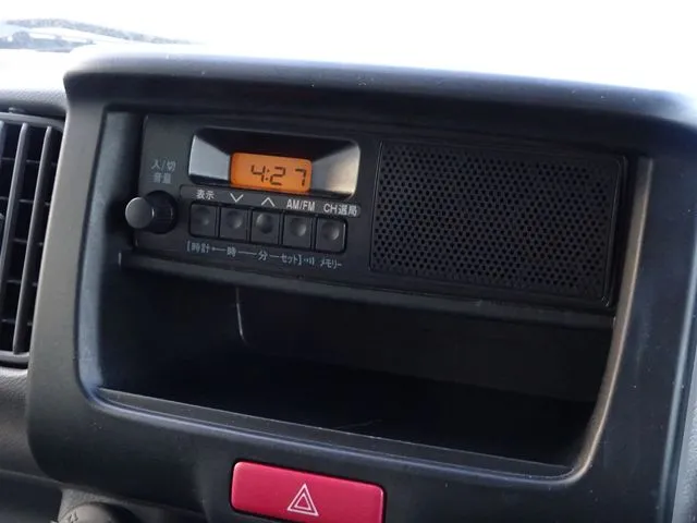 エブリイバン（スズキ）の車両写真