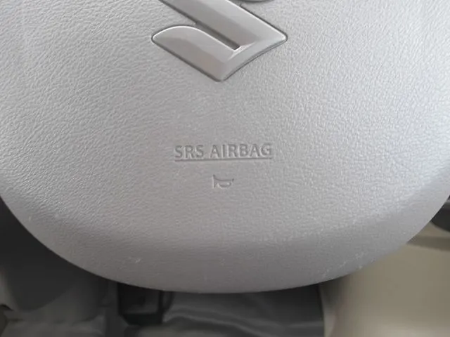 エブリイバン（スズキ）の車両写真