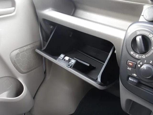 エブリイバン（スズキ）の車両写真