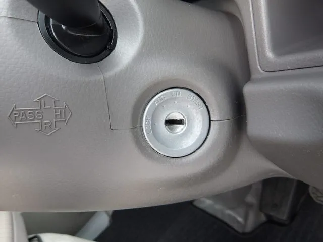 エブリイバン（スズキ）の車両写真