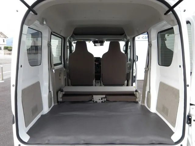 エブリイバン（スズキ）の車両写真