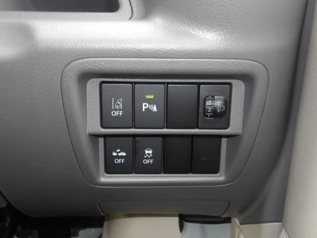 エブリイバン（スズキ）の車両写真