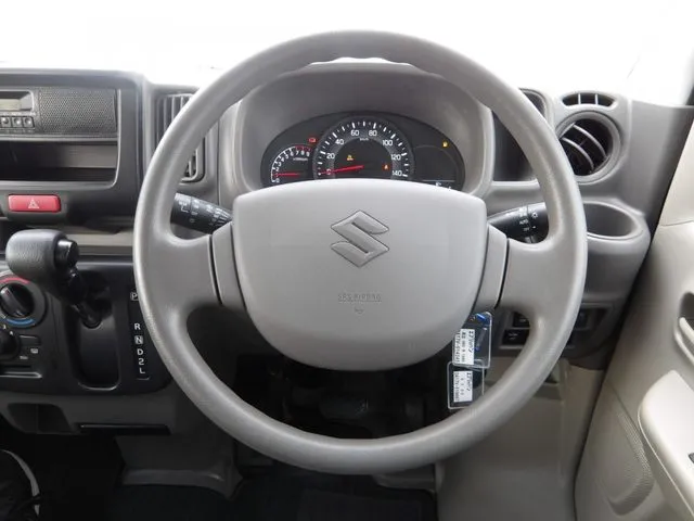 エブリイバン（スズキ）の車両写真