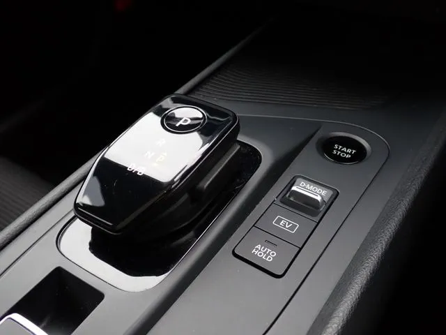 ノート(ニッサン)の車両写真