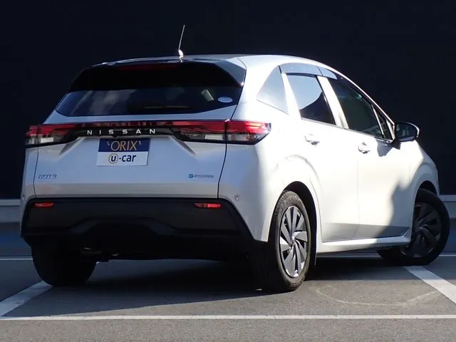 ノート(ニッサン)の車両写真