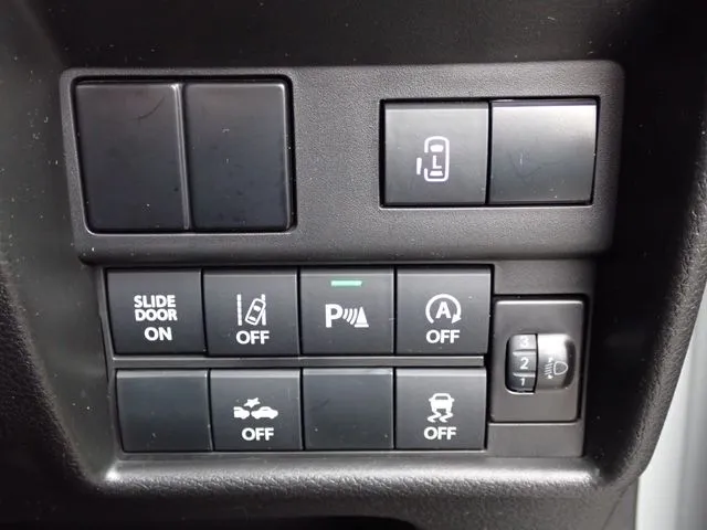 ミツビシ デリカ D:2 2WD