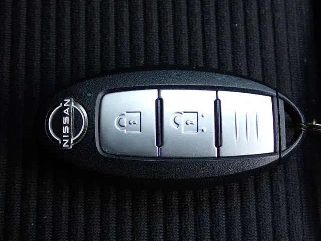 ニッサン　ノート