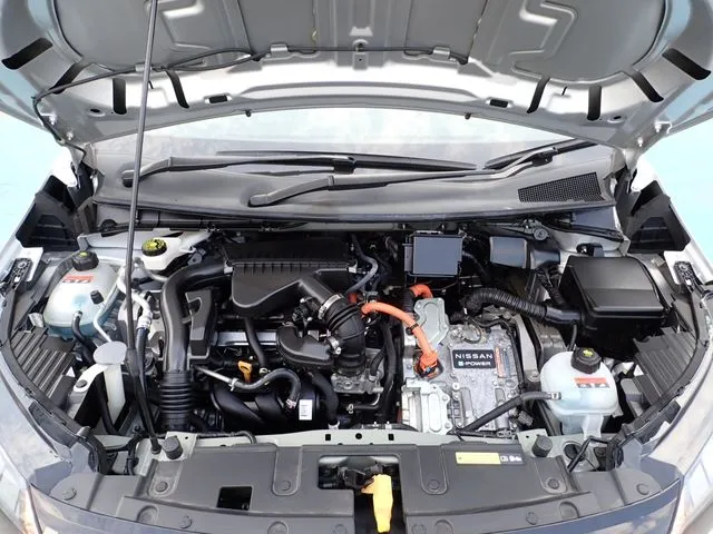 ニッサン　ノート