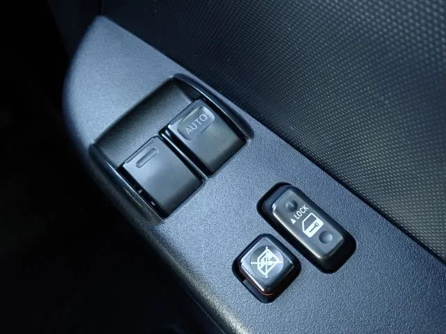 トヨタ　ハイエースバン　１．２５ｔ　２ＷＤ