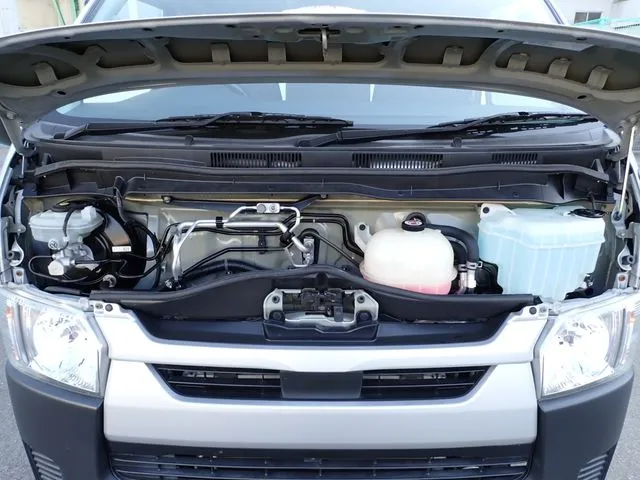 トヨタ　ハイエースバン　１．２５ｔ　２ＷＤ