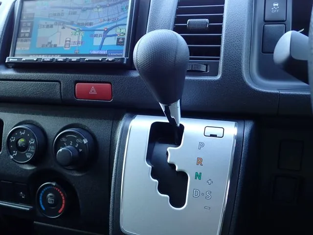 トヨタ　ハイエースバン　１．２５ｔ　２ＷＤ