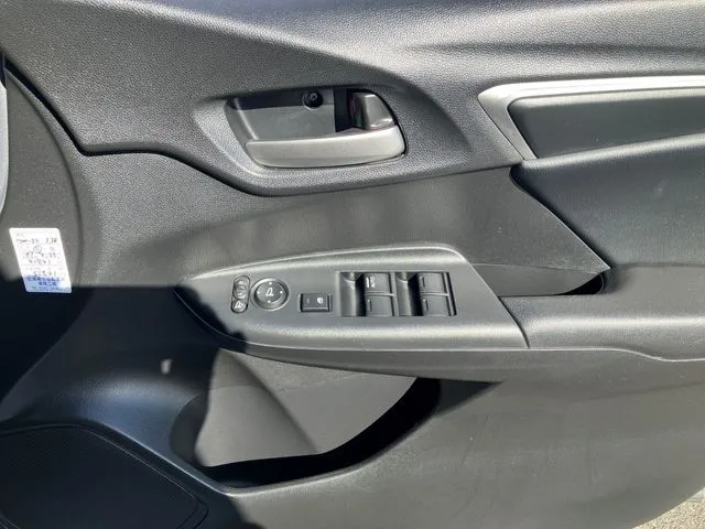 ホンダ フィット ハイブリッド 4WD