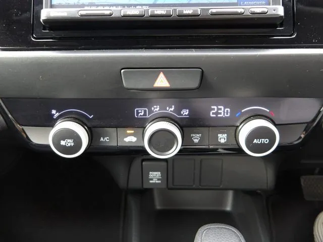 ホンダ フィット e:HEV