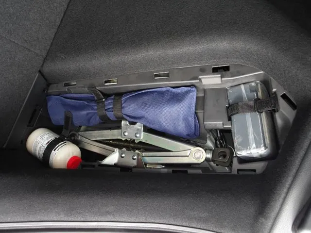 ホンダ フィット e:HEV