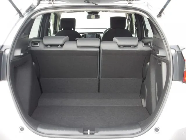 ホンダ フィット e:HEV