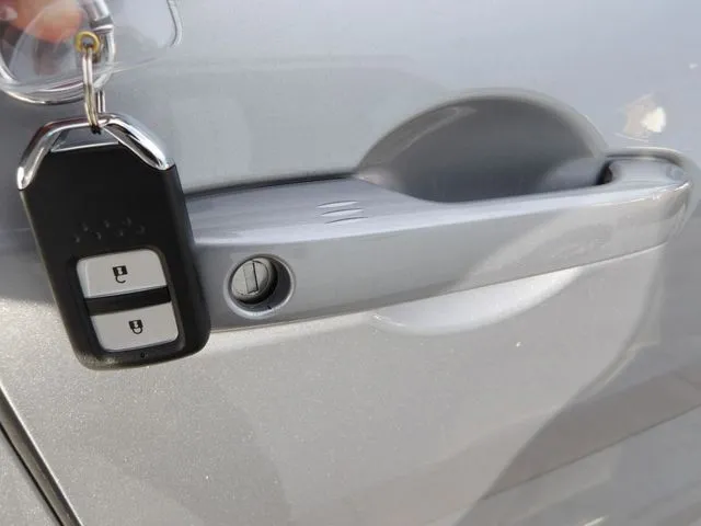 ホンダ フィット e:HEV