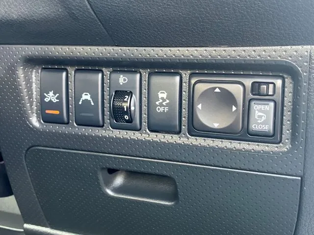 ニッサン NV150 AD 4WD