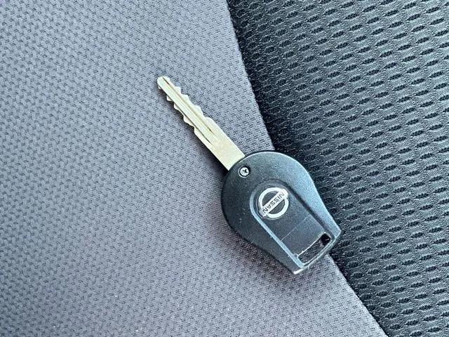 ニッサン NV150 AD 4WD