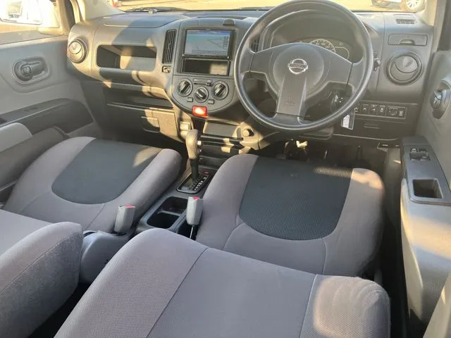 ニッサン NV150 AD 4WD