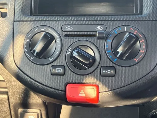 ニッサン NV150 AD 4WD