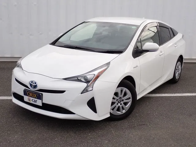 トヨタ プリウス