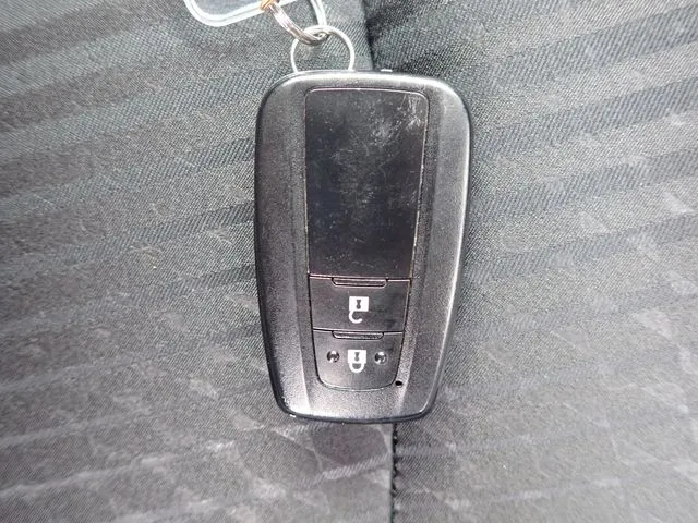 トヨタ プリウス