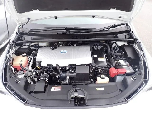 トヨタ プリウス