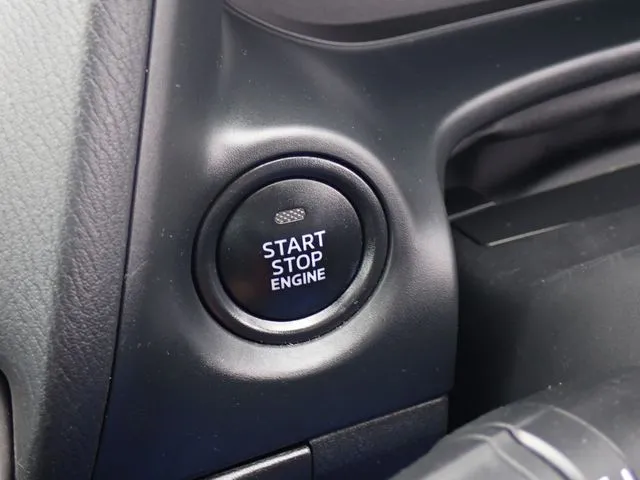 マツダ　アクセラ　セダン