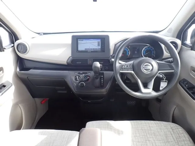 ニッサン　デイズ