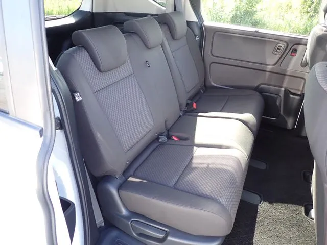 ホンダ　フリードプラス　ハイブリッド