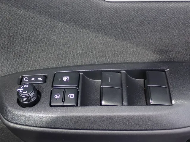 トヨタ　ヤリス